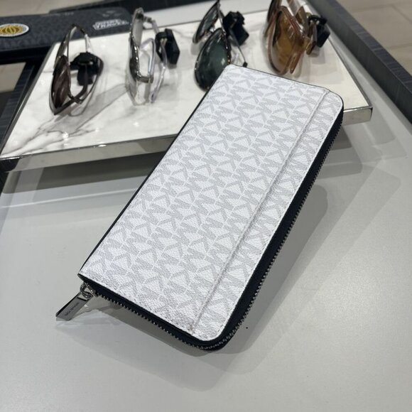 Michael Kors Cooper Embellished Logo Zip-Around Wallet 36R5LCOZ3B BRIGHT WHT - Picture 2 of 10